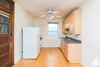 4918 N Hermitage Ave, Unit 2 in Chicago, IL - Building Photo - Building Photo