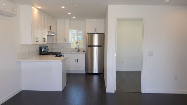 property at 634 2nd Ave