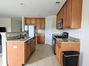143 Charlesfort Way in Moncks Corner, SC - Building Photo - Building Photo