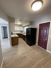 69 W Beverly Ave in Clovis, CA - Building Photo - Building Photo
