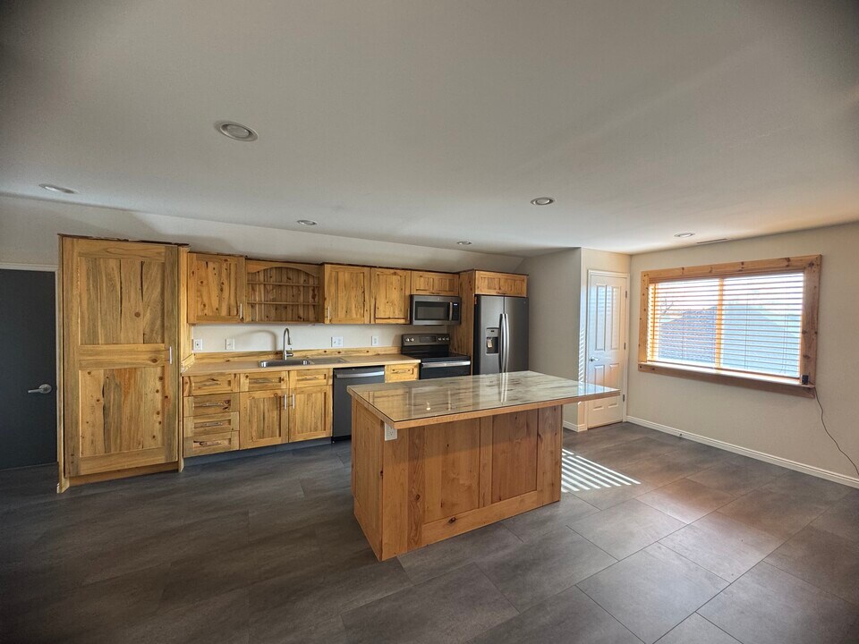 5000 S Lincoln St in Salt Lake City, UT - Foto de edificio