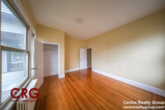 22 Grand View Ave, Unit 1 in Somerville, MA - Foto de edificio - Building Photo