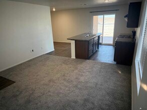 4692 S Cedar Ave in Yuma, AZ - Building Photo - Building Photo