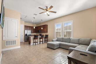 6879 Arnoldson St in Orlando, FL - Building Photo - Building Photo