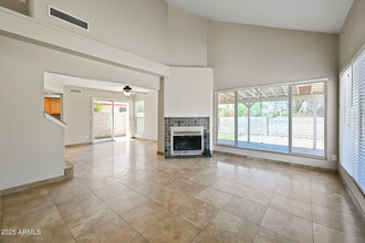 1022 W Estrella Dr in Chandler, AZ - Building Photo - Building Photo