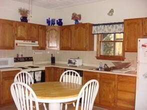 50 Gould St, Unit 1 in Stoneham, MA - Building Photo - Building Photo