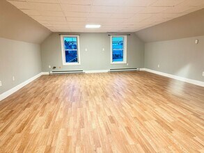 669 Forest Ave in Portland, ME - Building Photo - Building Photo