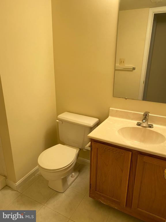 9006 Pickwick Village Terrace in Silver Spring, MD - Building Photo - Building Photo