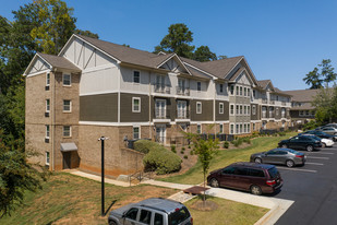 Retreat at Spring Hill Apartments