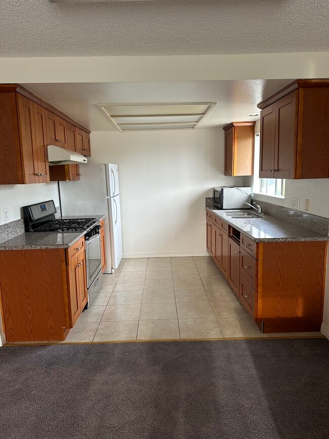 1708 S Garfield Ave, Unit D
