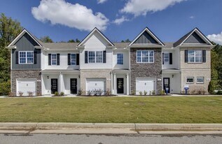 165 Dale Mires Ln in Baxter, TN - Building Photo