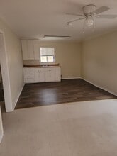 127 S Clarkwood Rd in Corpus Christi, TX - Building Photo - Building Photo