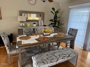 10975 Darling Rd in Ventura, CA - Building Photo - Building Photo