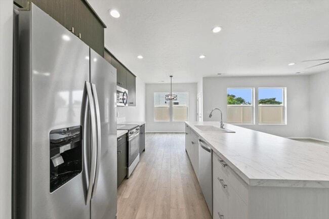 property at 653 S Blackfoot