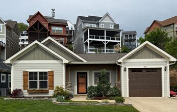 121 Chepstow Pl in Black Mountain, NC - Building Photo - Building Photo
