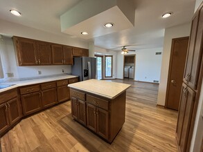 S81W17170 Moonlight Ln in Muskego, WI - Building Photo - Building Photo