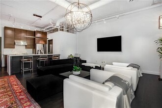 3235 Roswell Rd NE in Atlanta, GA - Building Photo - Building Photo