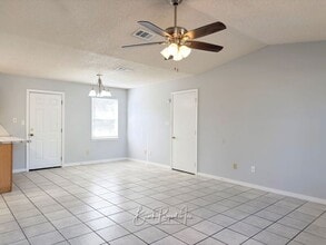 1341 Dog Track Rd in Pensacola, FL - Building Photo - Building Photo