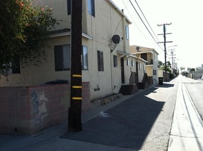306 S Hillview Ave in Los Angeles, CA - Foto de edificio - Building Photo