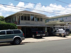 816 Lukepane Ave in Honolulu, HI - Building Photo - Building Photo