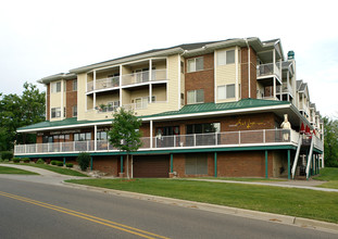 Lakefront Plaza in Prior Lake, MN - Building Photo - Building Photo