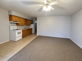 9 Sunset Dr in Wellington, PE - Building Photo