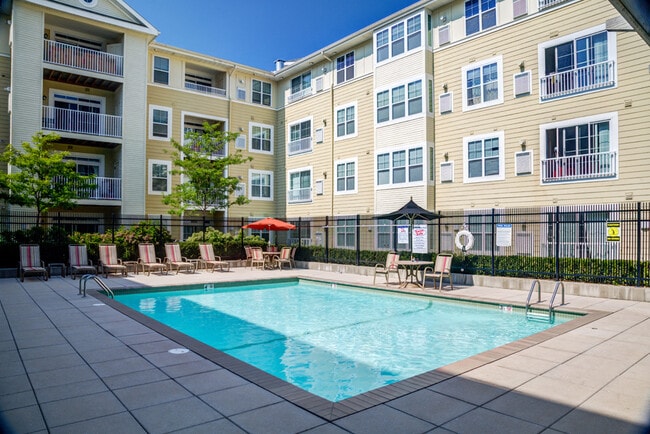 Parkside Commons Apartments in Chelsea, MA - Foto de edificio - Building Photo