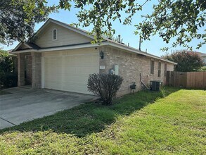 1517 Darjeeling Dr in Pflugerville, TX - Building Photo - Building Photo