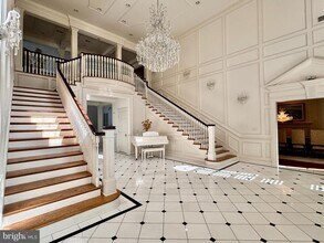 1289 Ballantrae Farm Dr in McLean, VA - Building Photo - Building Photo