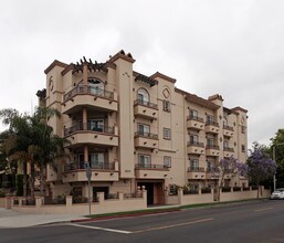 11578 Iowa Ave in Los Angeles, CA - Building Photo - Building Photo