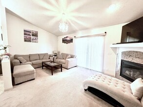 14826 Mary St in Omaha, NE - Building Photo - Building Photo