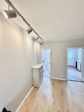 2322 S Hutchinson St in Philadelphia, PA - Building Photo - Building Photo