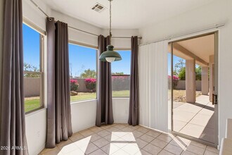 9331 E Mark Ln in Scottsdale, AZ - Building Photo - Building Photo