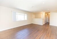 126 Wayne Ct E, Unit 126 in Redwood City, CA - Building Photo - Building Photo