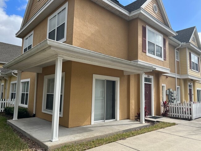 4010 Santa Maria Dr