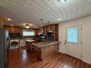 28 Gillis Rd in Portsmouth, VA - Building Photo - Building Photo