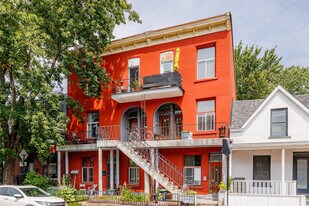 763 Du Couvent Rue in Montréal, QC - Building Photo