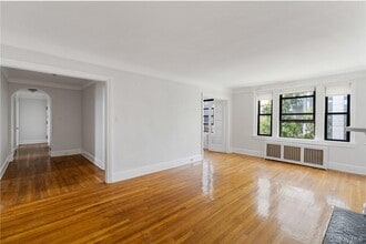 240 Martine Ave in White Plains, NY - Building Photo - Building Photo