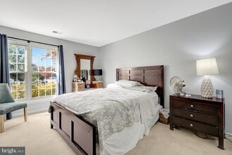 10205 Ashbrooke Ct in Oakton, VA - Building Photo - Building Photo