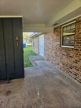 1128 S Shireview Cir in Abbeville, LA - Building Photo - Building Photo