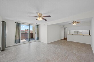 3431 N Hills Dr in Austin, TX - Building Photo - Building Photo