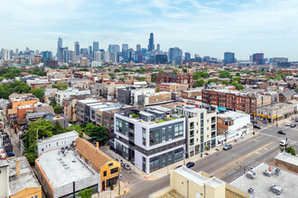 1555 W Fry St in Chicago, IL - Building Photo - Building Photo