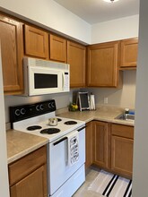 331 W Frontage Rd NW in Rochester, MN - Building Photo - Building Photo