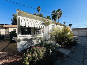 14210 Sylvan St, Unit 3 in Van Nuys, CA - Building Photo - Building Photo