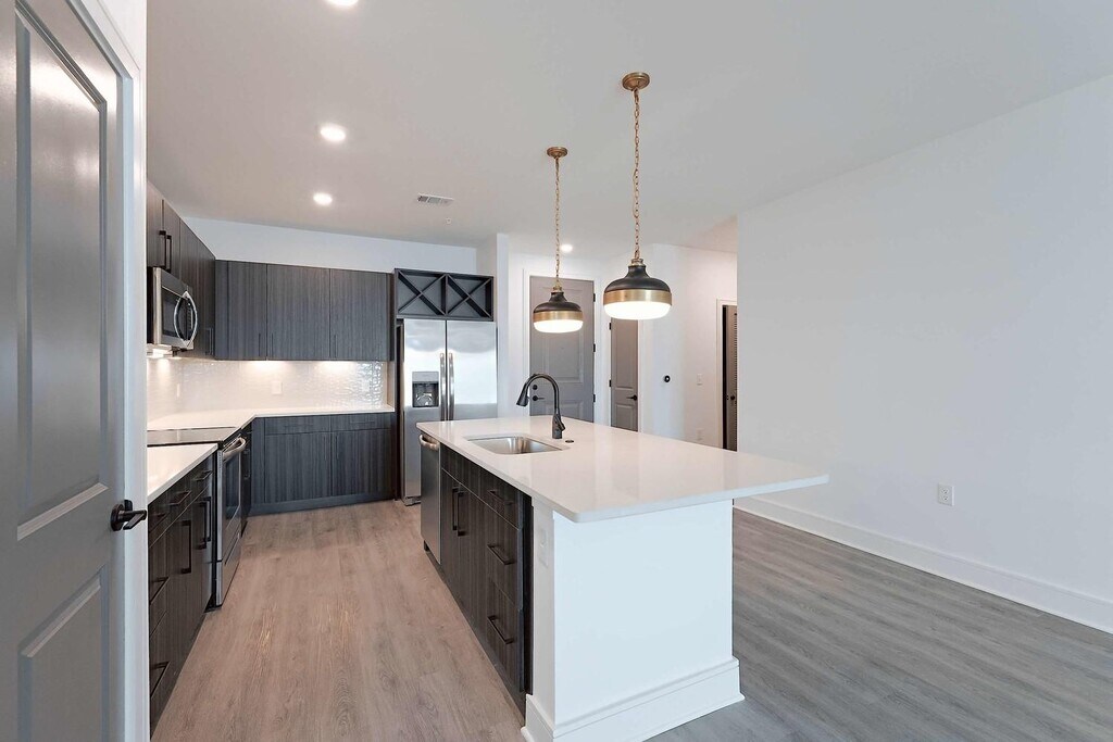 The Wren Mercer Crossing Apartments in Farmers Branch, TX