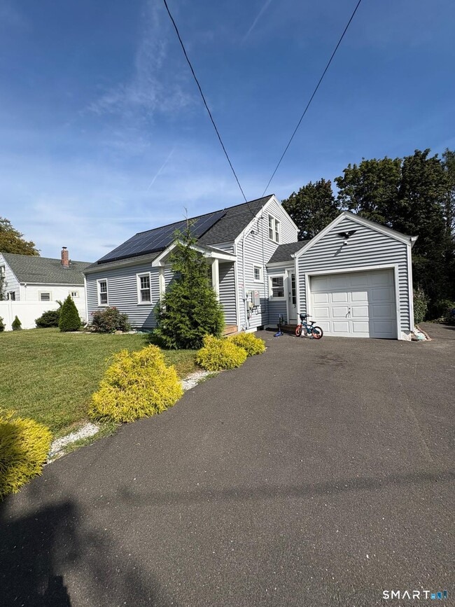350 Roger Williams Rd