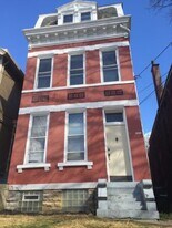 3210 Bishop St in Cincinnati, OH - Building Photo