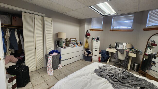 1055 Commonwealth Ave, Unit 1 in Boston, MA - Building Photo - Building Photo