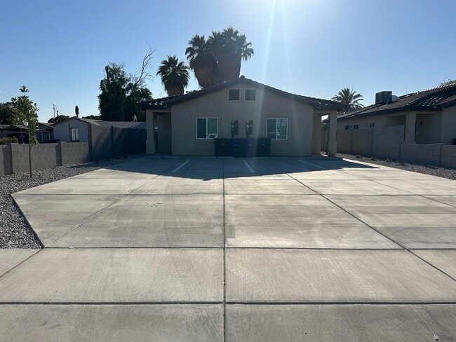 property at 448 S 17th Ave