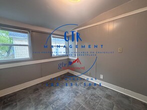 2904 Crown Point Ave in Omaha, NE - Building Photo - Building Photo